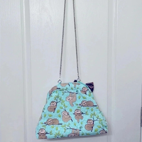 Cute Sloth Themed Custom Made Carpet Bag - Picture 3 of 9